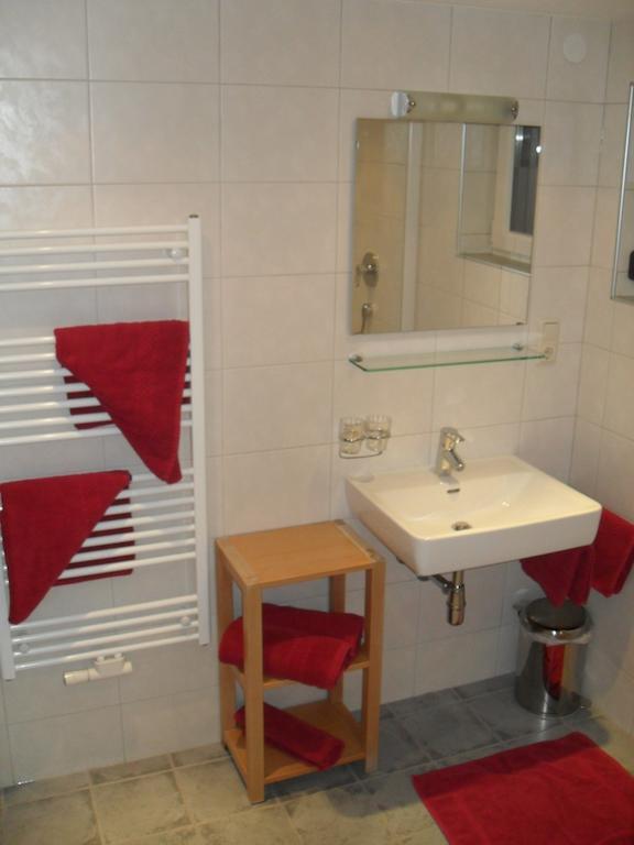 Haus Schellenschmied Apartment เพทท์นอย อัม อาร์ลแบร์ก ห้อง รูปภาพ